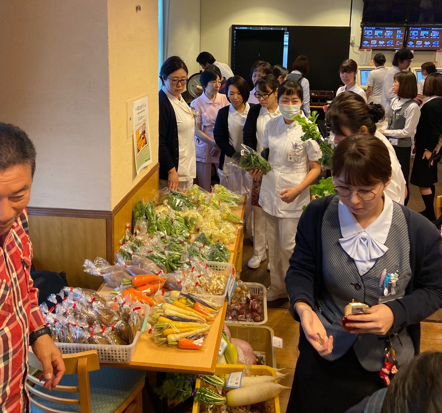 積極的な野菜摂取のきっかけとなった「八事日赤マルシェ」と「食堂メニューの改善」