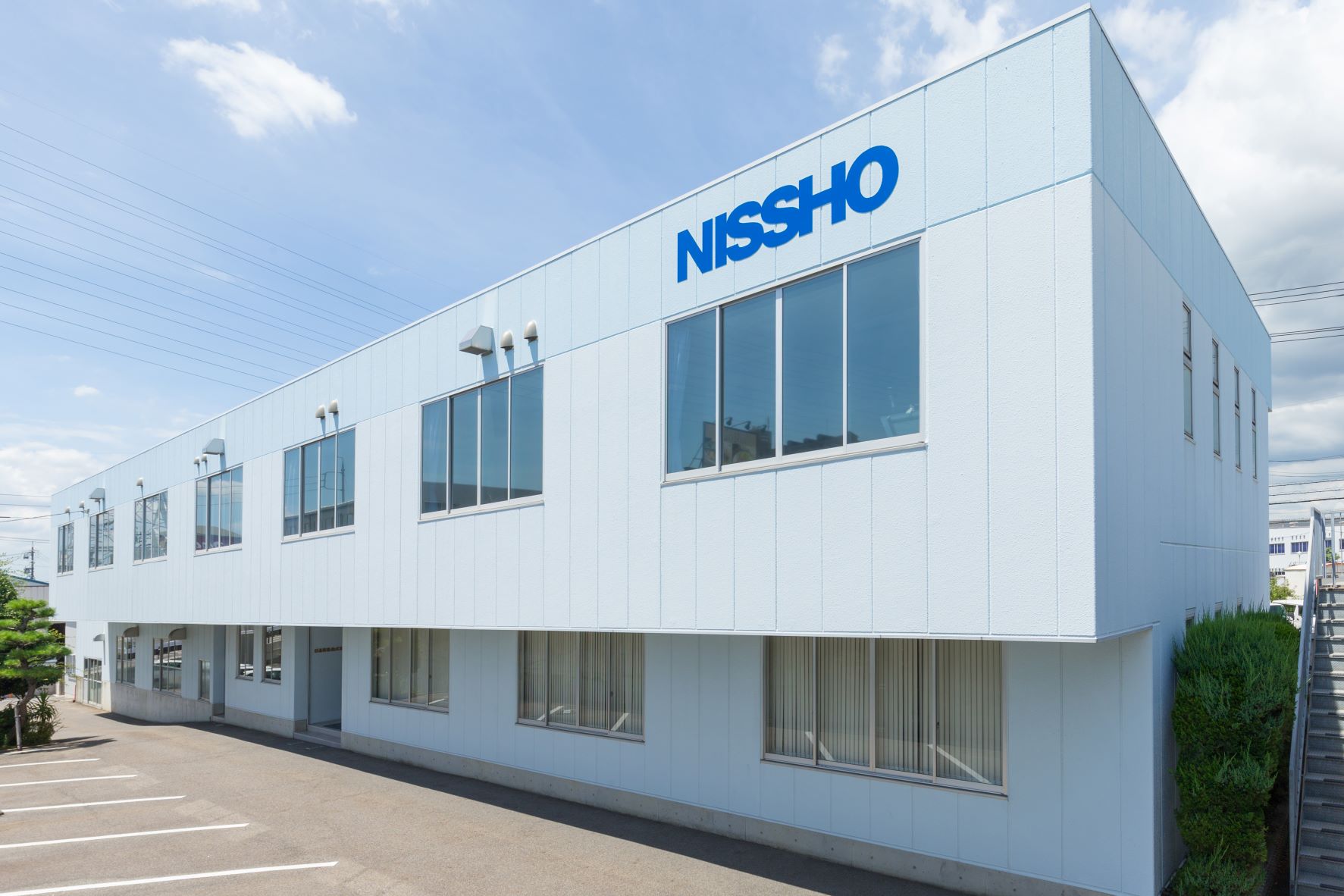 日晶電機株式会社