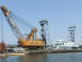 株式会社　おかむら