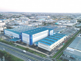 日本クロージャー株式会社 小牧工場